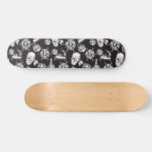 Pirate skulls zwart wit patroon skateboard (Horizontaal)