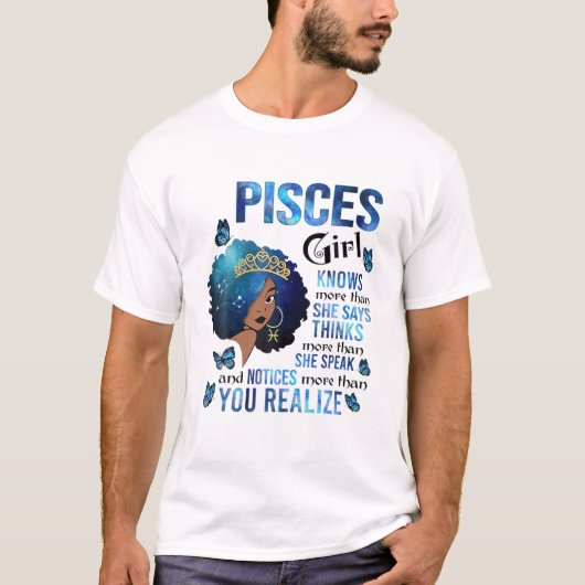 Pisces Girl weet meer dan ze zwart koningin M zegt T-shirt (Voorkant)