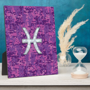 Pisces Zodiac Sign on Fuchsia Digital Camo Fotoplaat