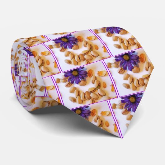 pistaches, cravate (Roulé)