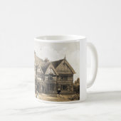 Pitchford Hall 16e siècle White Coffee Mug (Devant droit)