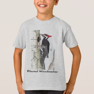 Pivert de Pileated sur le T-shirt d'enfants