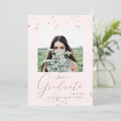 PixDezines Blush Roze Calligrafie Afstuderen Aankondiging (Staand voorkant)