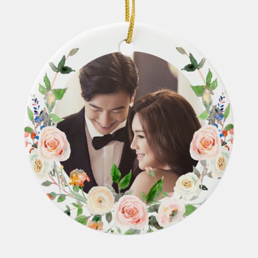 PixDezines Blush Rozen Wreate, eerste kerst Keramisch Ornament (Voorkant)