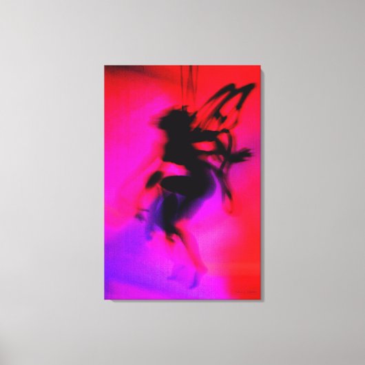 Pixie Dansend in Roze Canvas Afdruk (Voorkant)