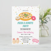 Pizza beignets fille somnolent invitation (Debout devant)