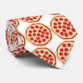 Pizza met tomaten en uien stropdas (Opgerold)