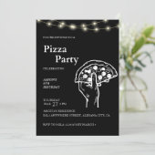 Pizza minimaliste moderne noire Invitation d'anniv (Debout devant)