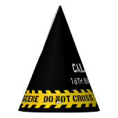 Plaats delict Kruis niet met gele banden van de po Feesthoedjes (Links)