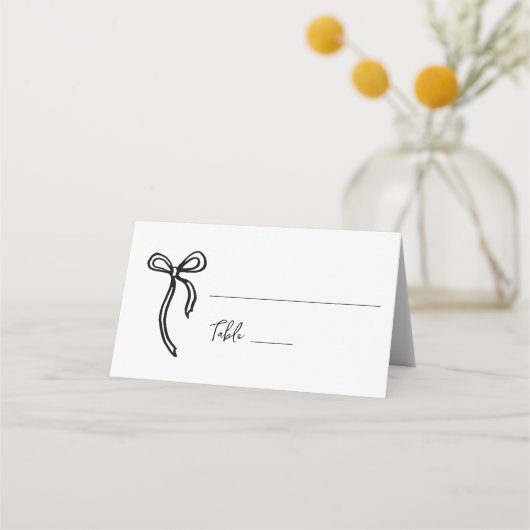 Placement Carte de table avec fleurs de mariage dessinées à (Devant)