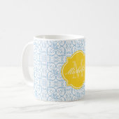 Placid Blue Damask Monogramme Mug (Devant gauche)