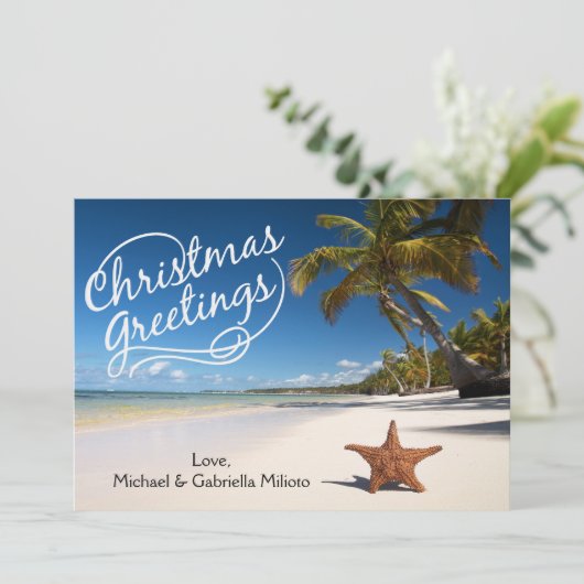 Plage Chaleureuse Ensoleillée Avec Carte De Noël S (Debout devant)