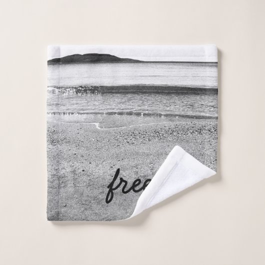 Plage de sable noir et blanc libre (Gant de toilette)