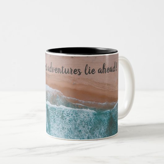 Plage scène plus grande aventure, Mug (Devant droit)