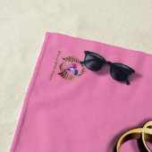Plage Serviette Baleine Magic rose (En situation)