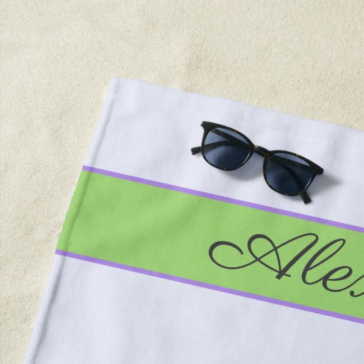 Plage Serviette de colibri vert monogramme (En situation)
