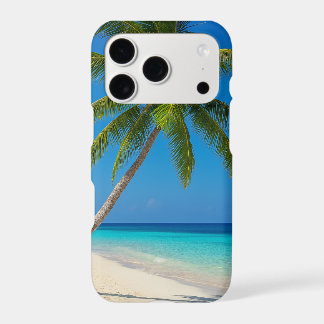 Plage tropicale eau turquoise sable blanc