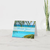 Plage tropicale et paumes épousant le Merci