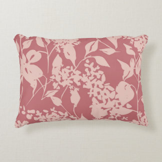 Plain floral drawing. Silhouettes of blooming lila Accent Kussen