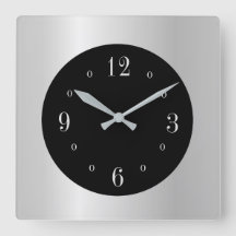 Plain Silver met Black Face Wall Clock