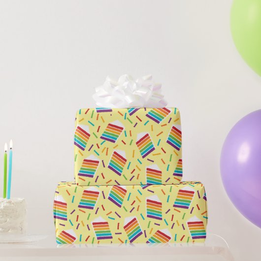 Plak van Regenboogtaart en Sprinkles Patterned Cadeaupapier (Feestgeschenken)