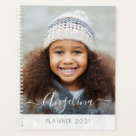 plan annuel photo personnalisé<br><div class="desc">Un joli design personnalisé. Vous pouvez modifier l'image, les couleurs et le texte de ce carnet de planification.</div>
