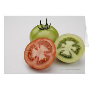 Plan rapproché de trois tomates