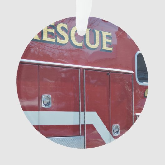 Plan rapproché rouge d'ambulance (devant)