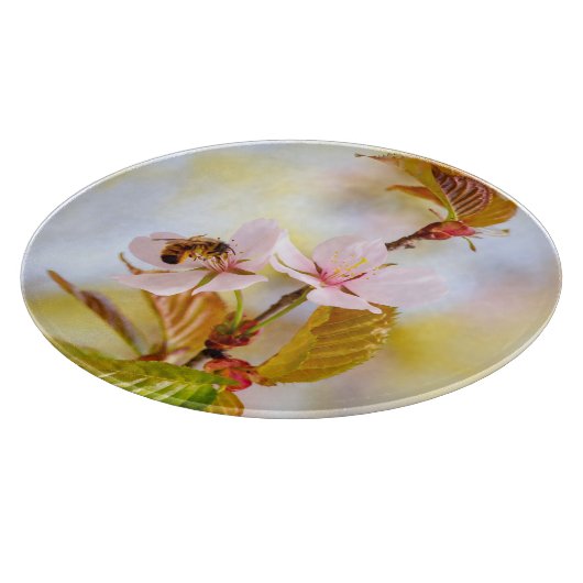 Planche À Découper Abeille Sur Une Fleur De Cerise (Coin)