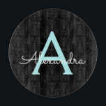 Planche À Découper Aqua Teal Blue Script Girly Monogram<br><div class="desc">Noir et qua Turquoise Bleu Simple Script Monogramme Nom de la planche à découper. Cela fait le cadeau parfait de remise de diplômes,  anniversaire,  mariage,  douche nuptiale,  anniversaire,  baby shower ou bachelorette pour quelqu'un qui aime le luxe glam et les styles chic.</div>
