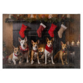 Planche À Découper Basenji au coin du feu Noël (Devant)