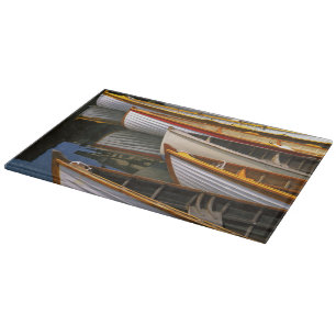 Planche À Découper Bateaux aux couleurs vives au Wooden Boat Center