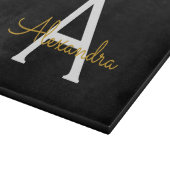 Planche À Découper Black Gold Modern Script Girl Monogramme Nom (Coin)