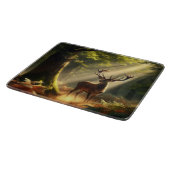 Planche À Découper Cerf dans la forêt matinale (Coin)
