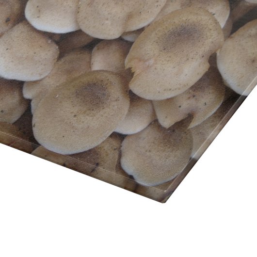 Planche À Découper Champignons poussant dans une grappe d'art photo o (Coin)