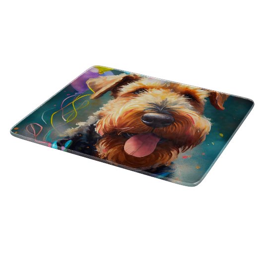Planche À Découper Chien Airedale avec casquette d'anniversaire et ba (Coin)