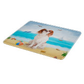 Planche À Découper Chien Cavalier King sur la plage (Coin)