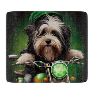 Planche À Découper Chien Havanais conduisant un vélo pour la Saint-Pa
