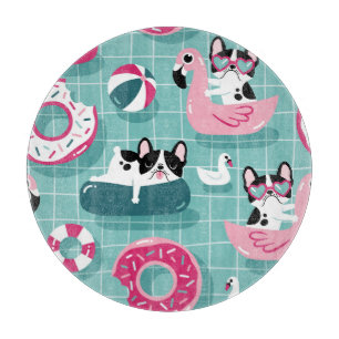 Planche À Découper Chiens avec flotteurs de piscine, motif vintage.
