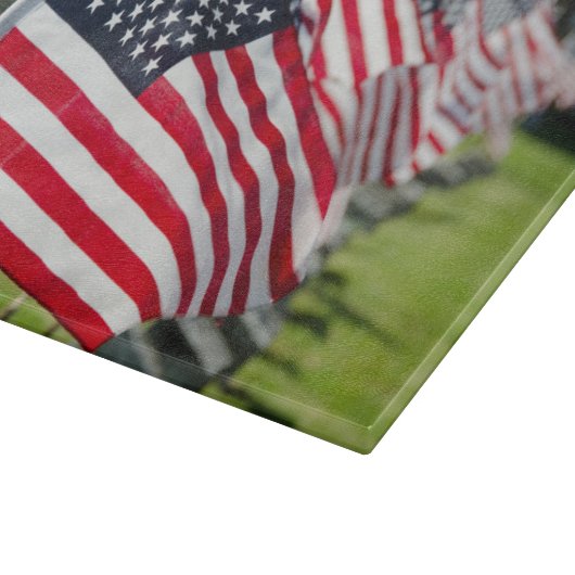 Planche À Découper Cimetière militaire historique avec drapeaux améri (Coin)