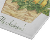 Planche À Découper Citrons Monogramme dans un Panier Feuilles Vertes (Coin)