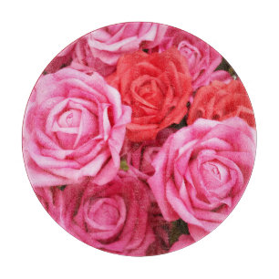 Planche À Découper Closeup Arrière - plan de Rose Rouge Artificielle