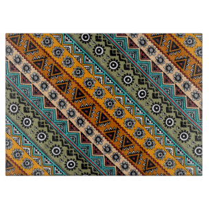 Planche À Découper Conception de motifs aztèques ethniques colorés