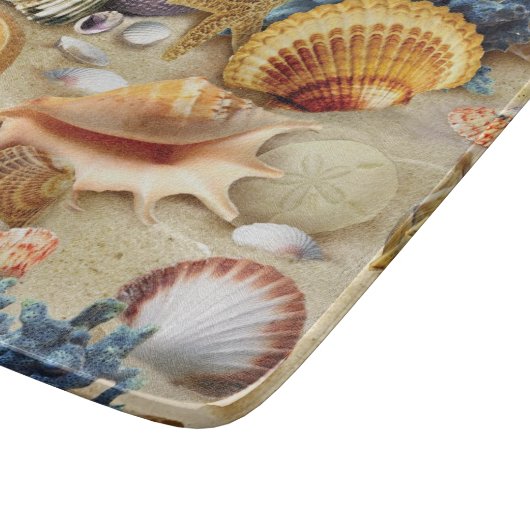 Planche À Découper Coques de mer sur la plage (Coin)