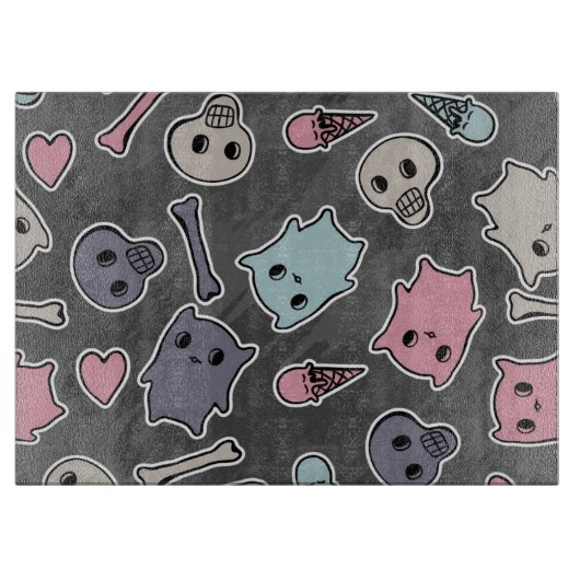 Planche À Découper Crânes, et coeurs sur l'arrière - plan noir (Devant)