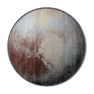 Planche à découper de la planète naine