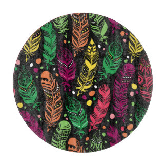 Planche À Découper Des plumes ethniques sans couture, des motifs dyna