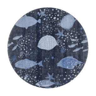 Planche À Découper Des poissons endormis monochromes, motif foncé.