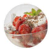 Planche À Découper Dessert de fraise avec du yaourt frais (Devant)