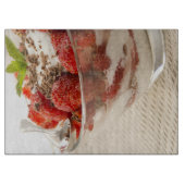 Planche À Découper Dessert de fraise avec du yaourt frais (Devant)